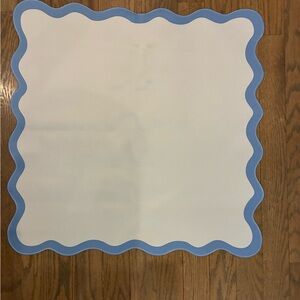 Amazon Blue and White Scalloped Edge Mahjong Mat